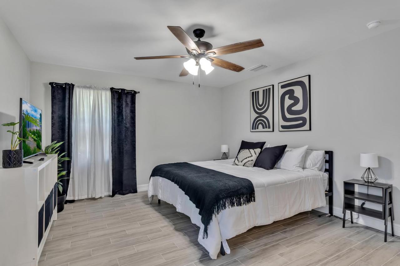 Modern Lake Front Casita Near Winter Park! Orlando Bagian luar foto